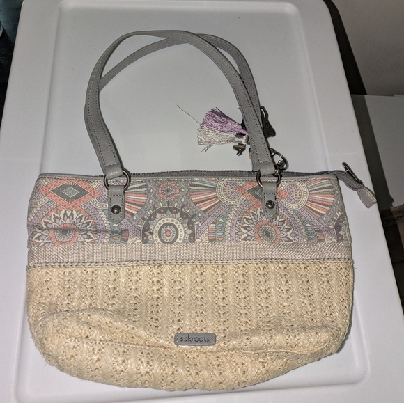 Sakroots Handbags - Sakroots Cream and Gray Shoulder Bag with Chic Design